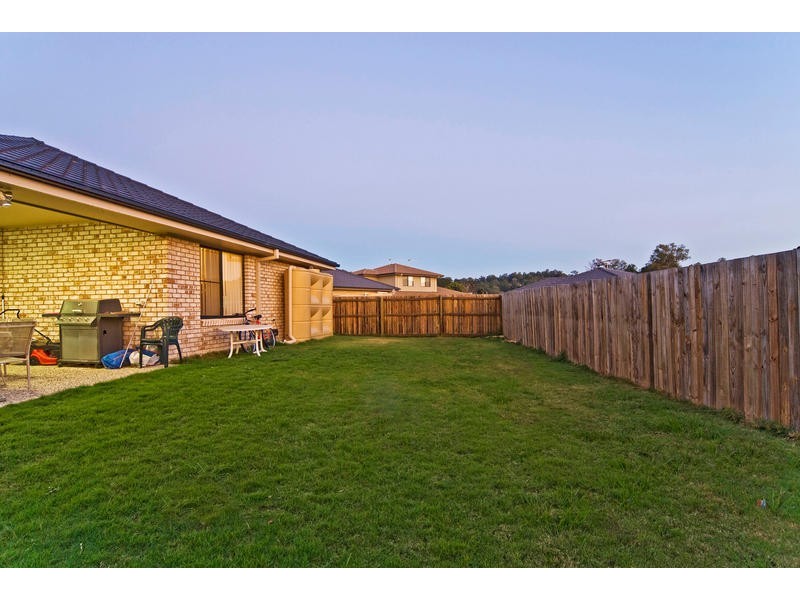 12 Moss Terrace, Pimpama QLD 4209