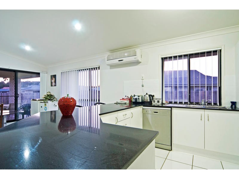12 Moss Terrace, Pimpama QLD 4209