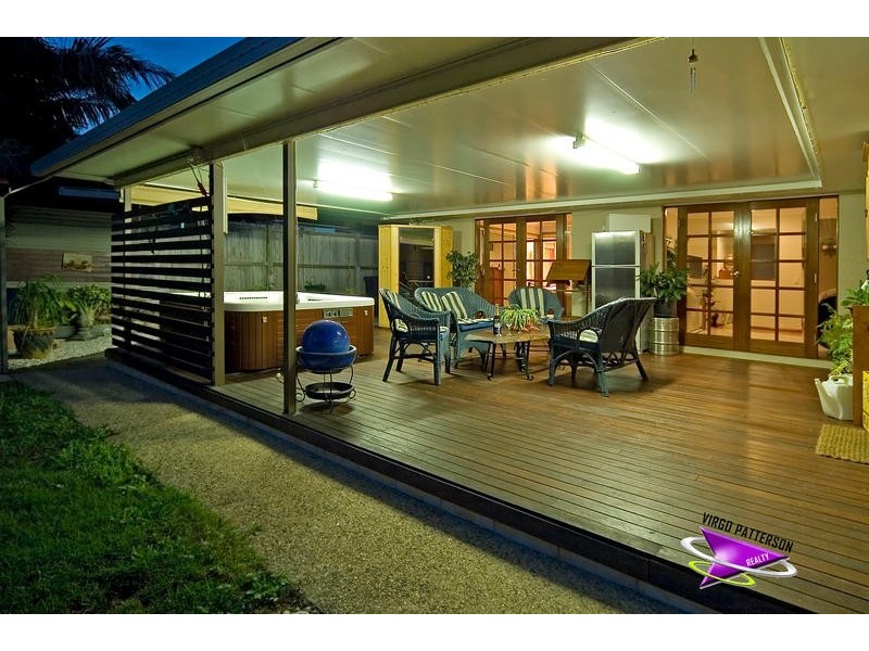 24 Cootharaba Drive, Helensvale QLD 4212