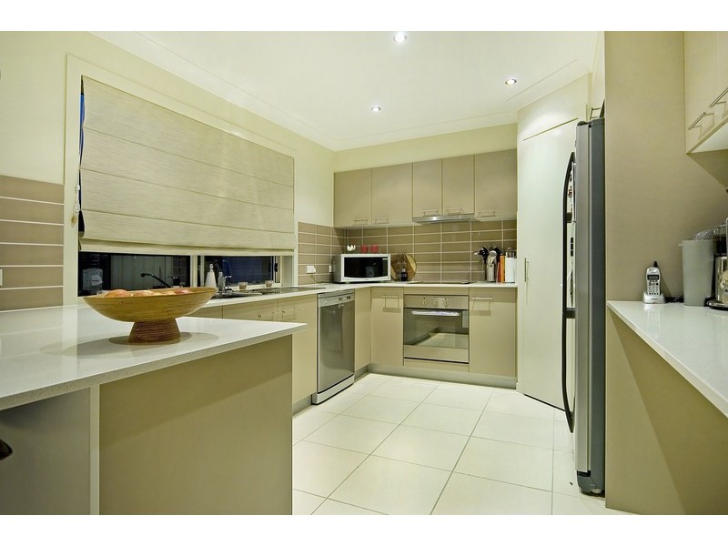 42 Angourie Crescent, Pacific Pines QLD 4211