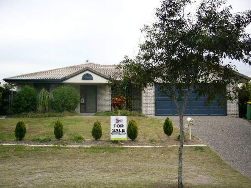 2 Irvine Street, Pacific Pines QLD 4211