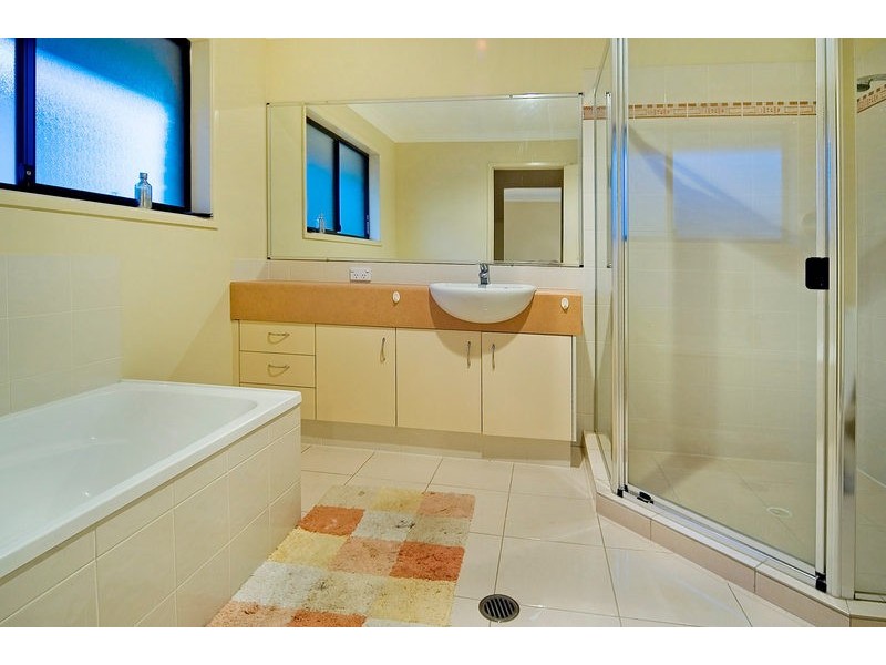 31 Maloney Crescent, Maudsland QLD 4210