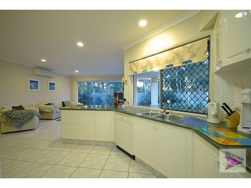 6 Audrey Avenue, Helensvale QLD 4212