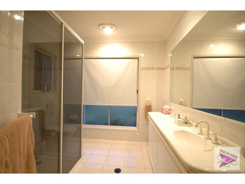 6 Audrey Avenue, Helensvale QLD 4212