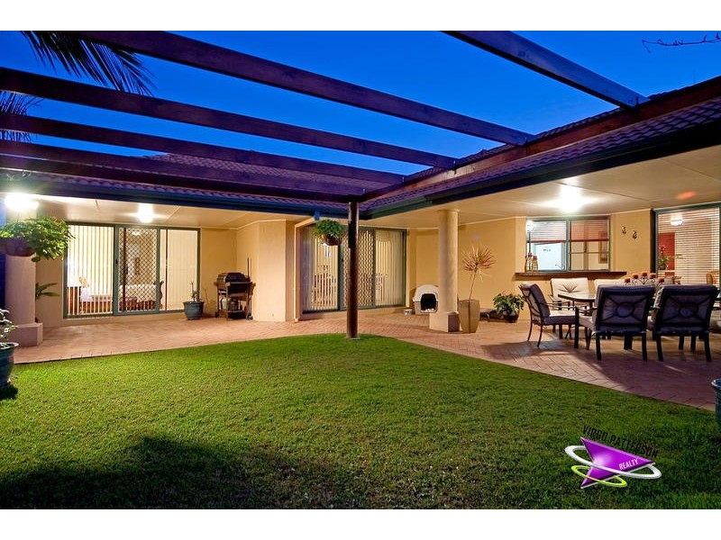 12 Audrey Avenue, Helensvale QLD 4212