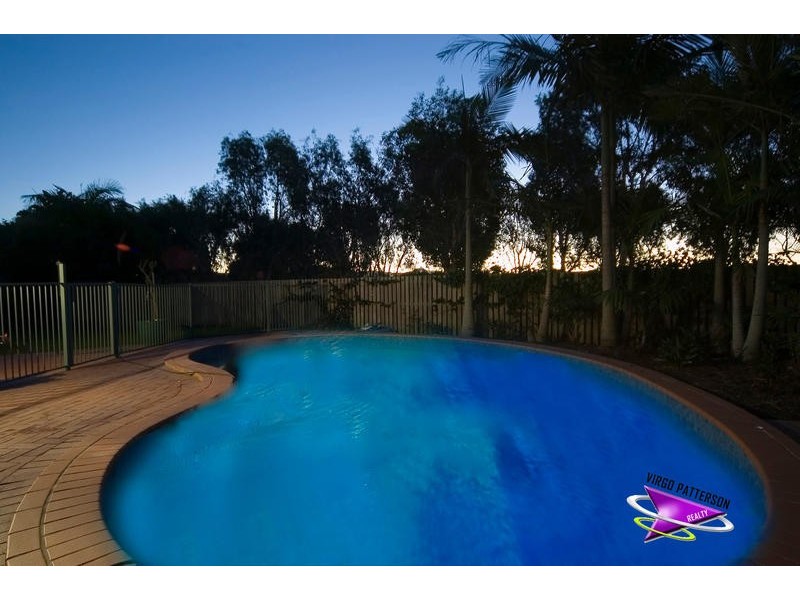 12 Audrey Avenue, Helensvale QLD 4212