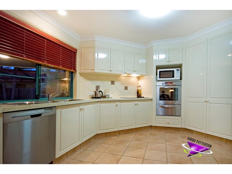 12 Audrey Avenue, Helensvale QLD 4212