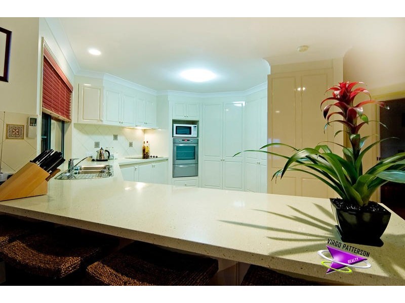 12 Audrey Avenue, Helensvale QLD 4212