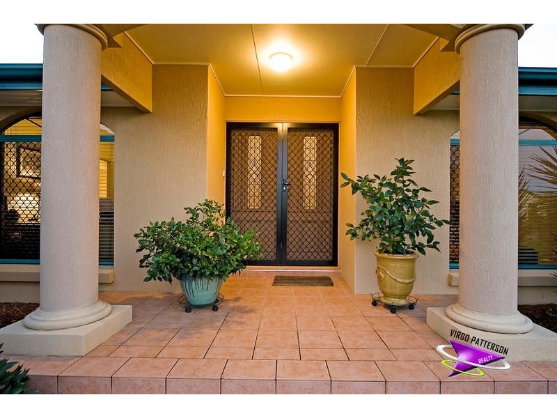 12 Audrey Avenue, Helensvale QLD 4212