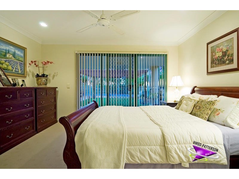 12 Audrey Avenue, Helensvale QLD 4212