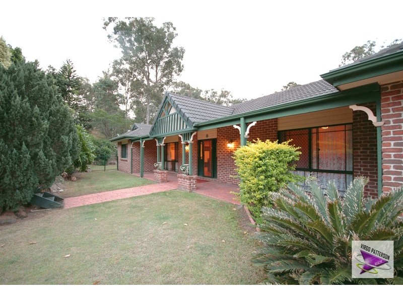 15 Wimbledon Way, Oxenford QLD 4210