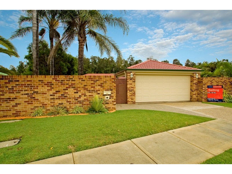 66 Cootharaba Drive, Helensvale QLD 4212
