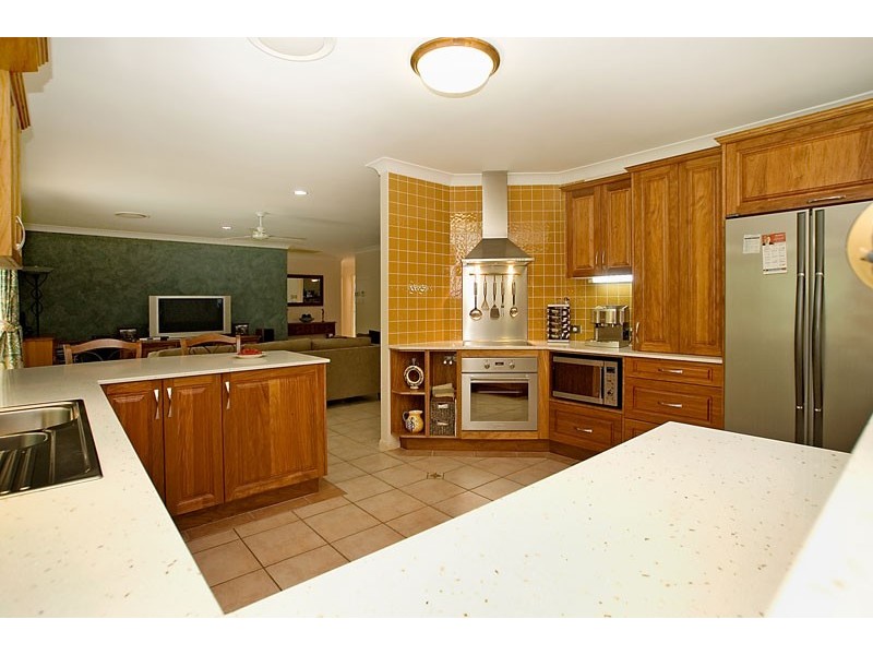 66 Cootharaba Drive, Helensvale QLD 4212