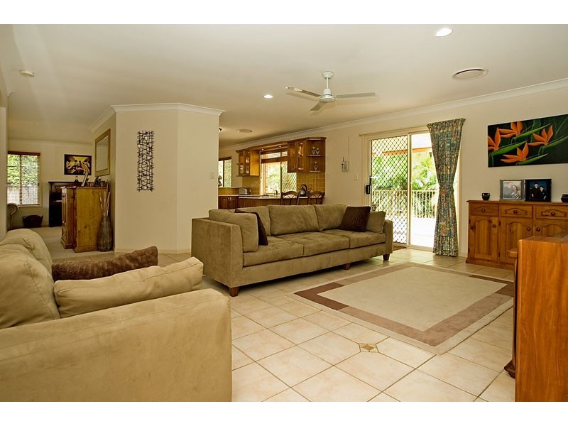 66 Cootharaba Drive, Helensvale QLD 4212