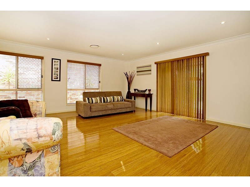 66 Cootharaba Drive, Helensvale QLD 4212