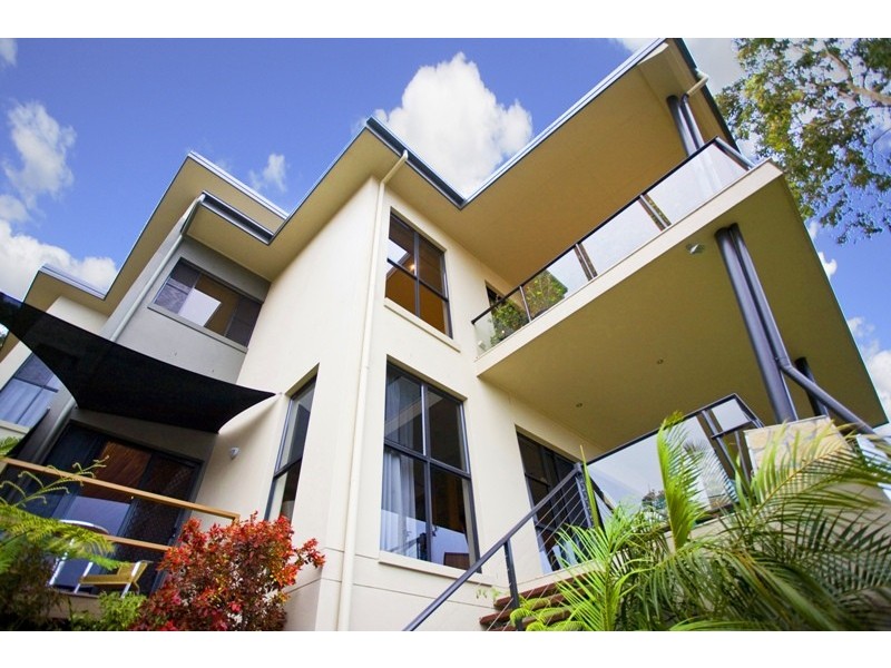 8 Galleria Court, Highland Park QLD 4211