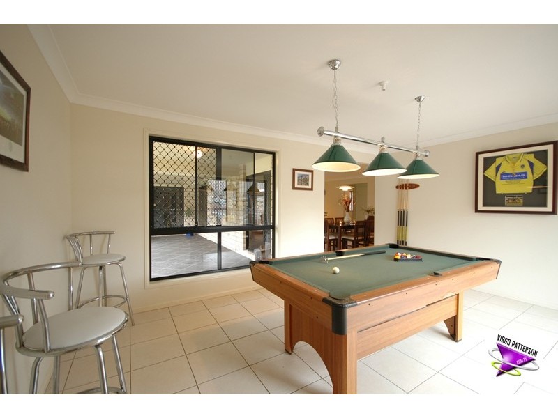 24 Wellers St, Pacific Pines QLD 4211
