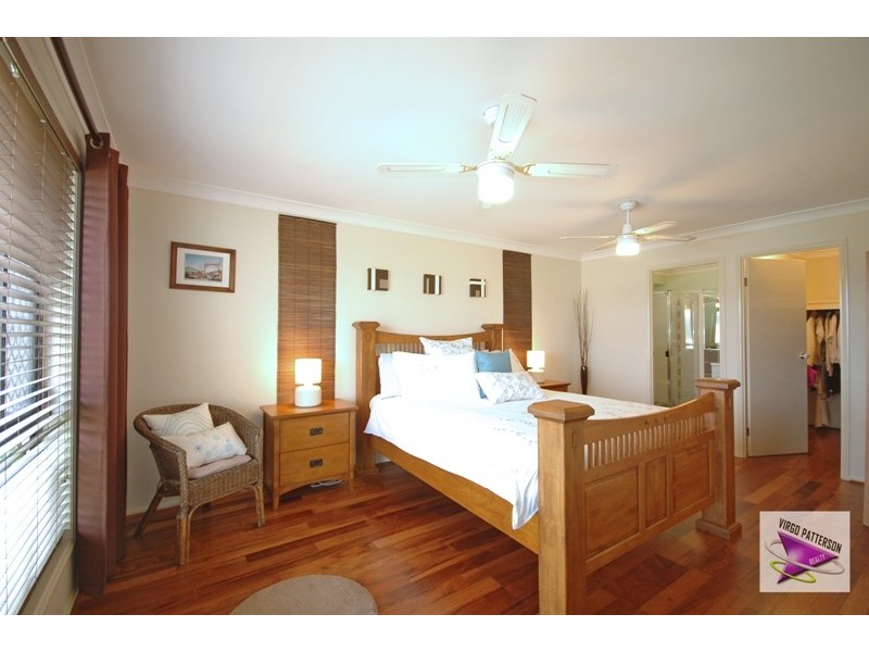 24 Wellers St, Pacific Pines QLD 4211