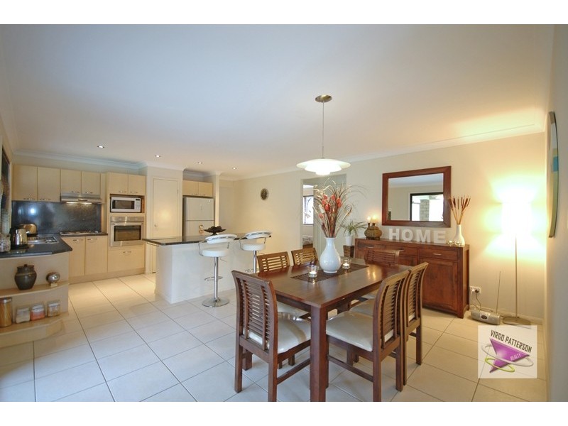 24 Wellers St, Pacific Pines QLD 4211