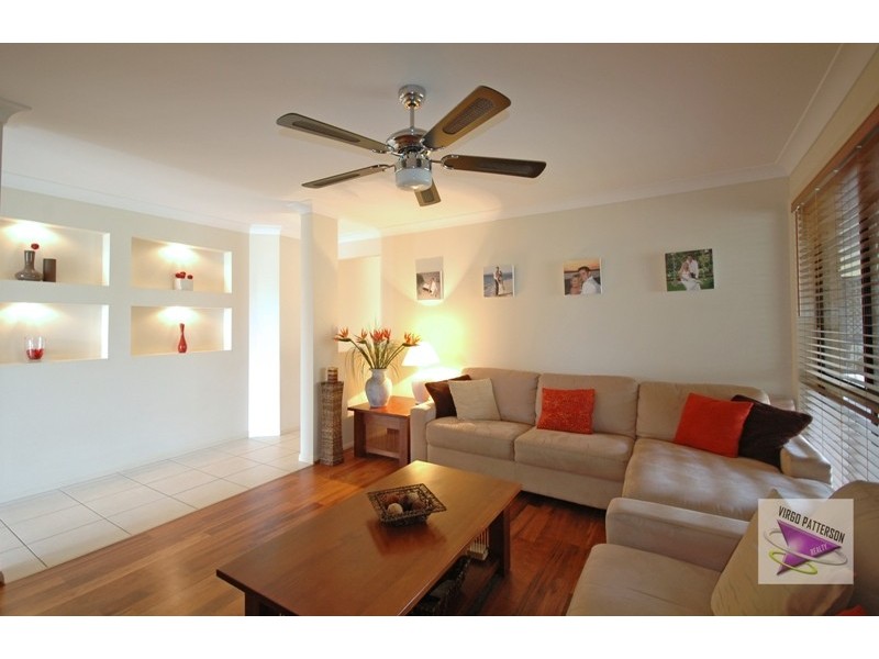 24 Wellers St, Pacific Pines QLD 4211
