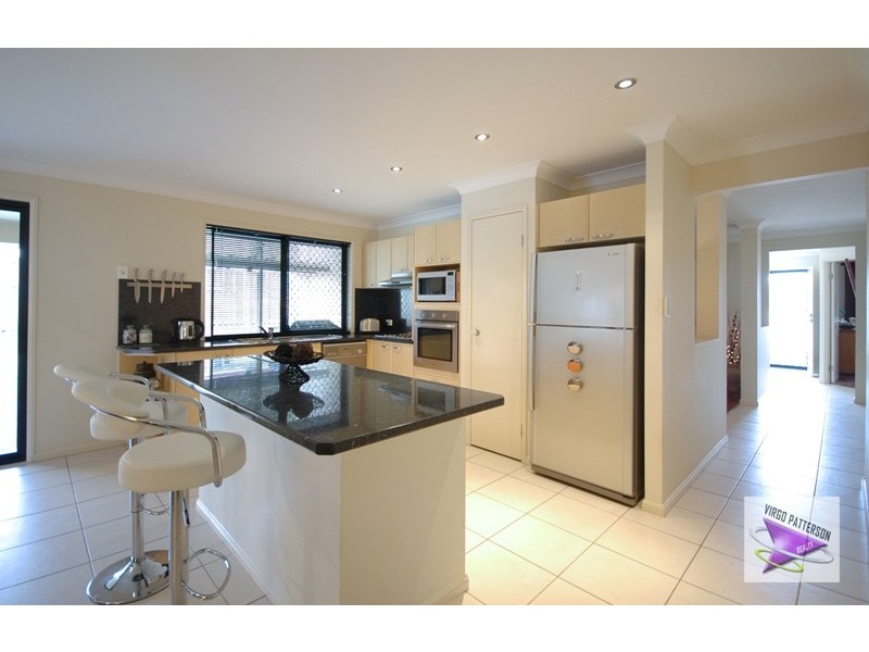 24 Wellers St, Pacific Pines QLD 4211