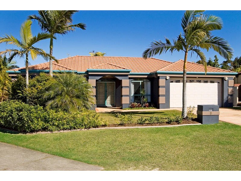 9 Herington Close, Arundel QLD 4214