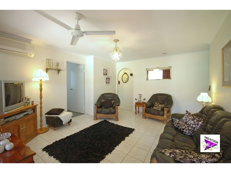 2/9 Vine Street, Oxenford QLD 4210