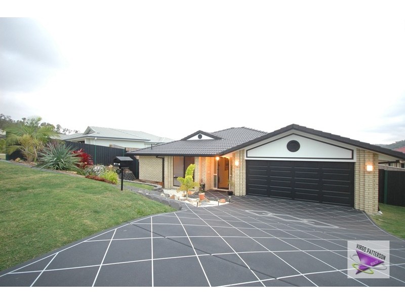 19 Wellers Street, Pacific Pines QLD 4211