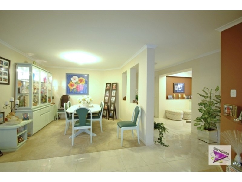 19 Wellers Street, Pacific Pines QLD 4211