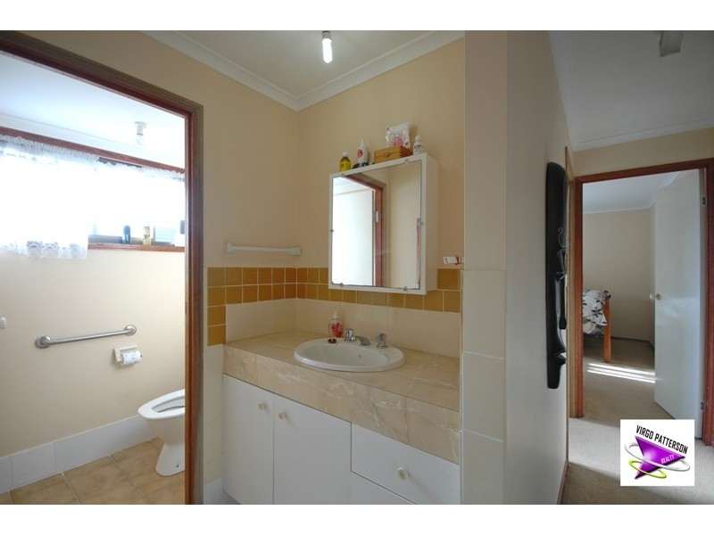 237 Central Drive, Labrador QLD 4215