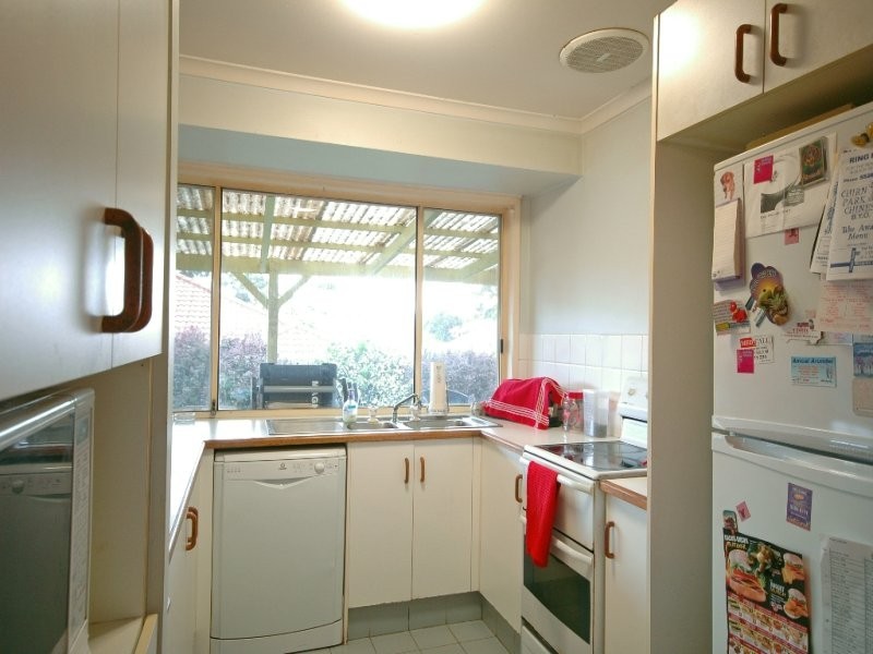 2/4 Orkney Place, Labrador QLD 4215