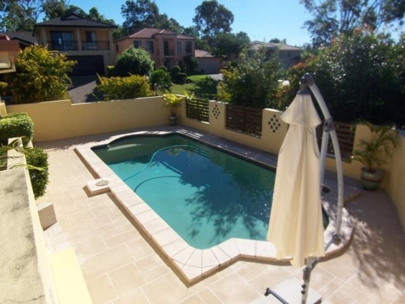 4 Moonda Court, Helensvale QLD 4212