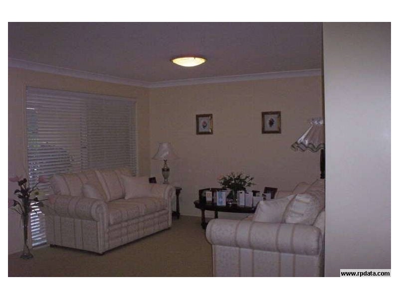 4 Moonda Court, Helensvale QLD 4212