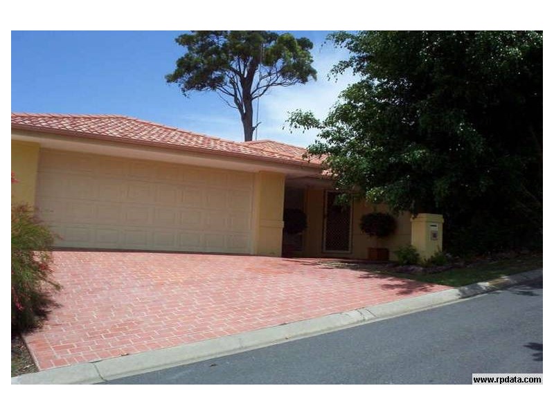 4 Moonda Court, Helensvale QLD 4212