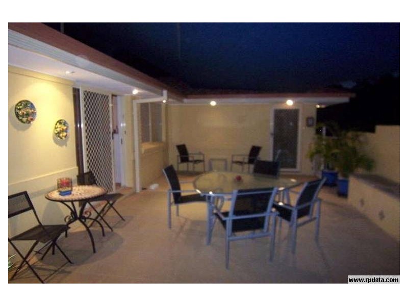 4 Moonda Court, Helensvale QLD 4212