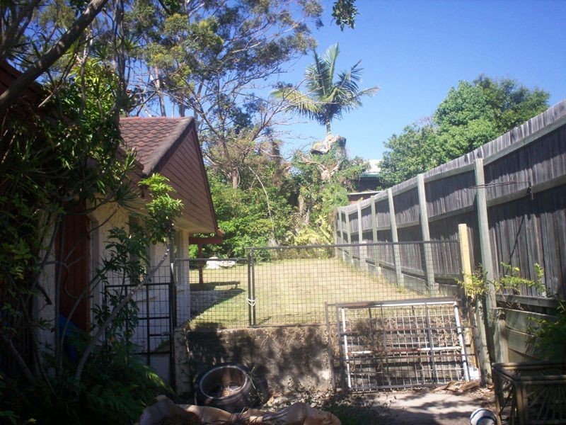 15 Winani Drive, Ashmore QLD 4214