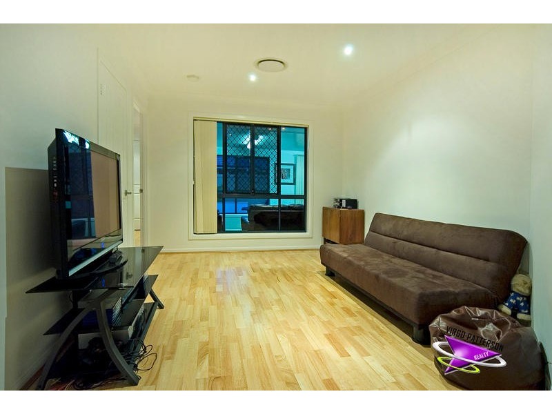 17 Leander Circuit, Oxenford QLD 4210