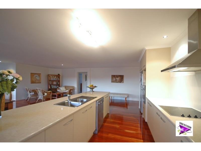 39 Angourie Crescent, Pacific Pines QLD 4211