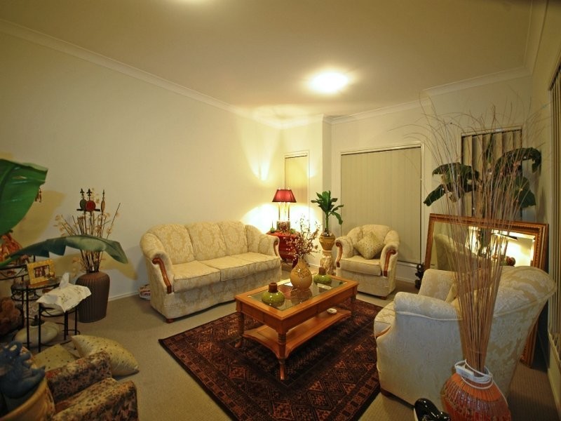 12 Rimu Place, Molendinar QLD 4214