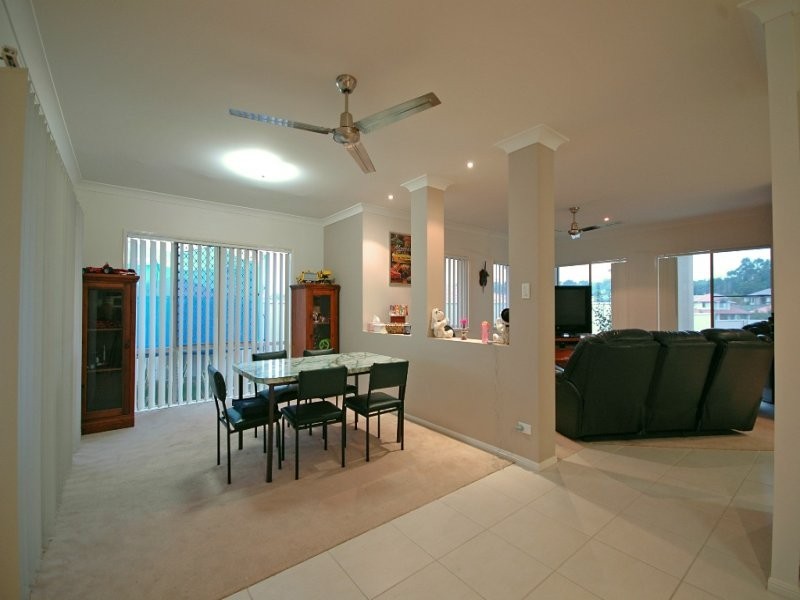 9 Silkwood Way, Molendinar QLD 4214