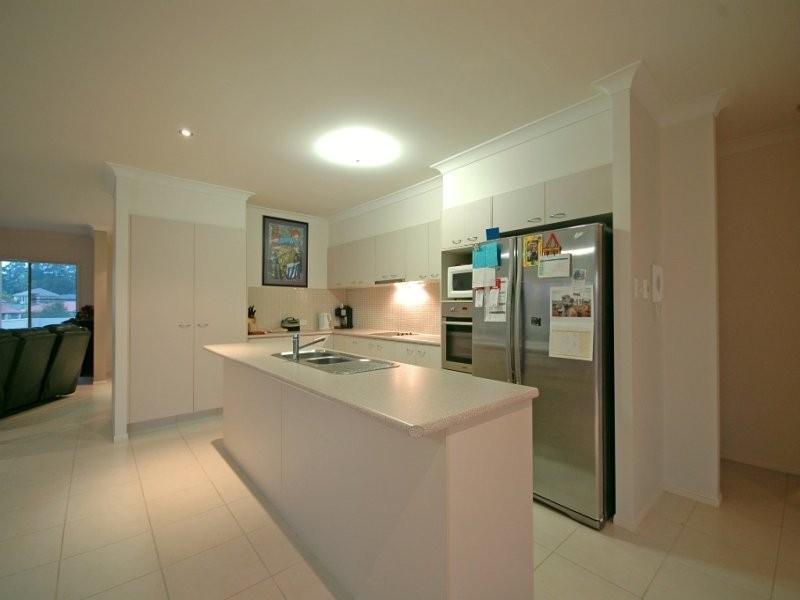 9 Silkwood Way, Molendinar QLD 4214