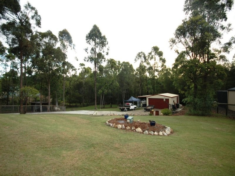 11 Hazlett St, Maudsland QLD 4210