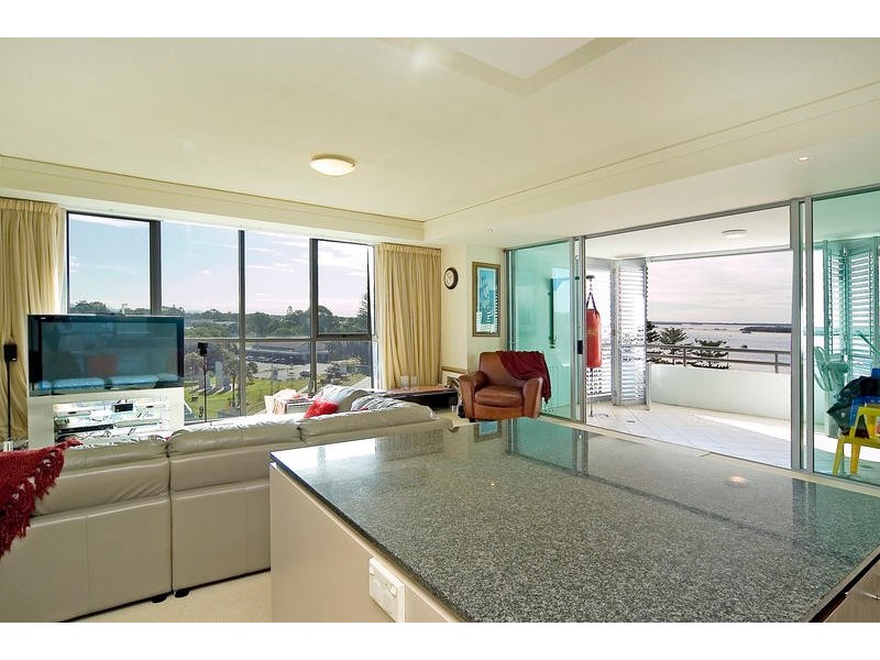 509/352 Marine Parade, Labrador QLD 4215