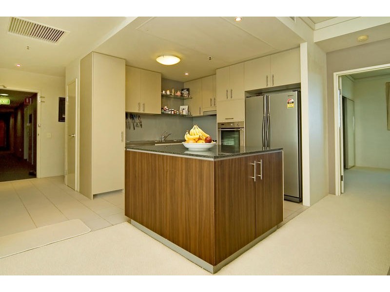509/352 Marine Parade, Labrador QLD 4215