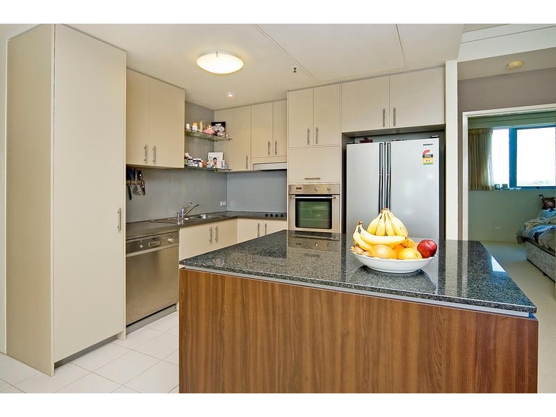 509/352 Marine Parade, Labrador QLD 4215
