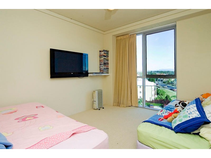 509/352 Marine Parade, Labrador QLD 4215