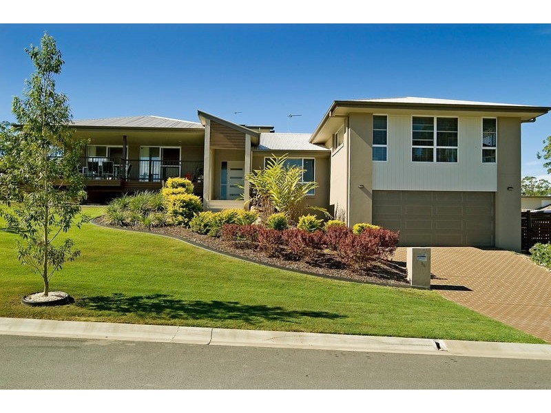 2 Calypso Court, Pacific Pines QLD 4211