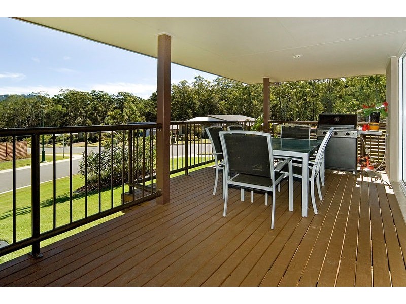 2 Calypso Court, Pacific Pines QLD 4211