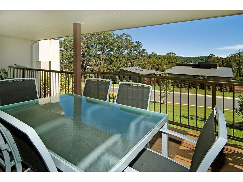 2 Calypso Court, Pacific Pines QLD 4211