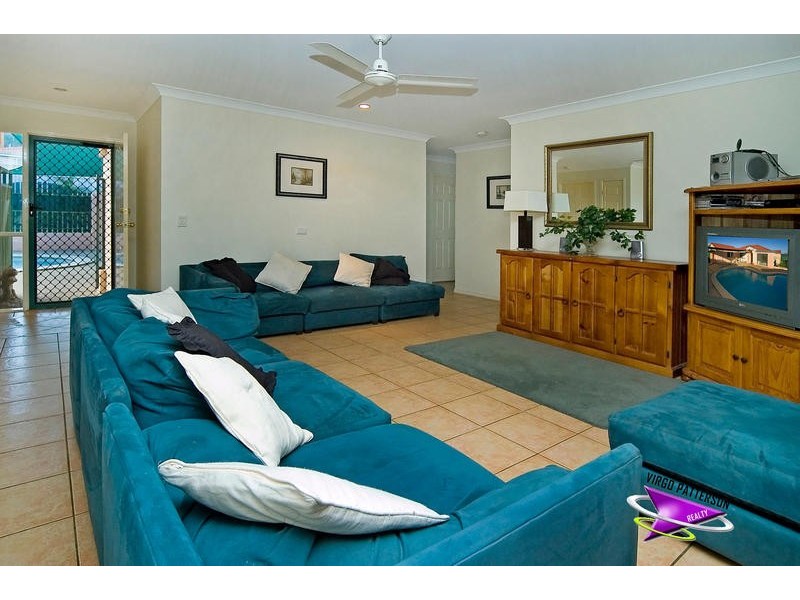 20 Howland Circuit, Pacific Pines QLD 4211